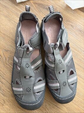 JSport by Jambu || Women's Gray and Pink Sport Sandals